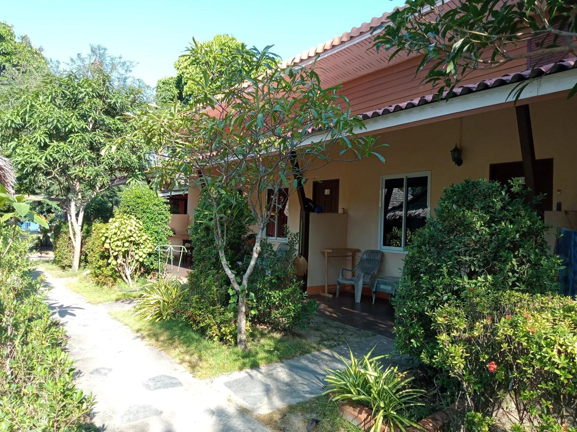 New Andaman Bay Bungalow Hotel Koh Lanta Room photo