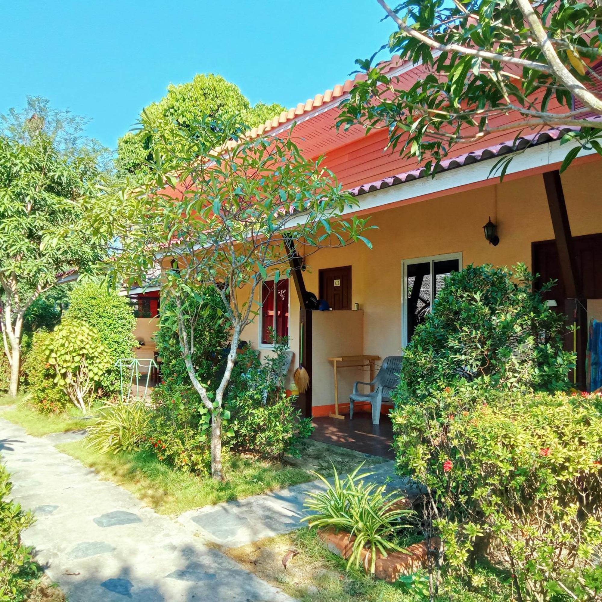 New Andaman Bay Bungalow Hotel Koh Lanta Room photo